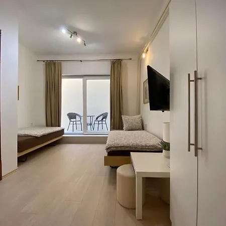 Maximus Apartment *